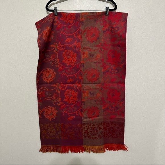 Descours pairs women’s floral tapestry wrap scarf x purple red size 23” x 68” - Picture 1 of 2